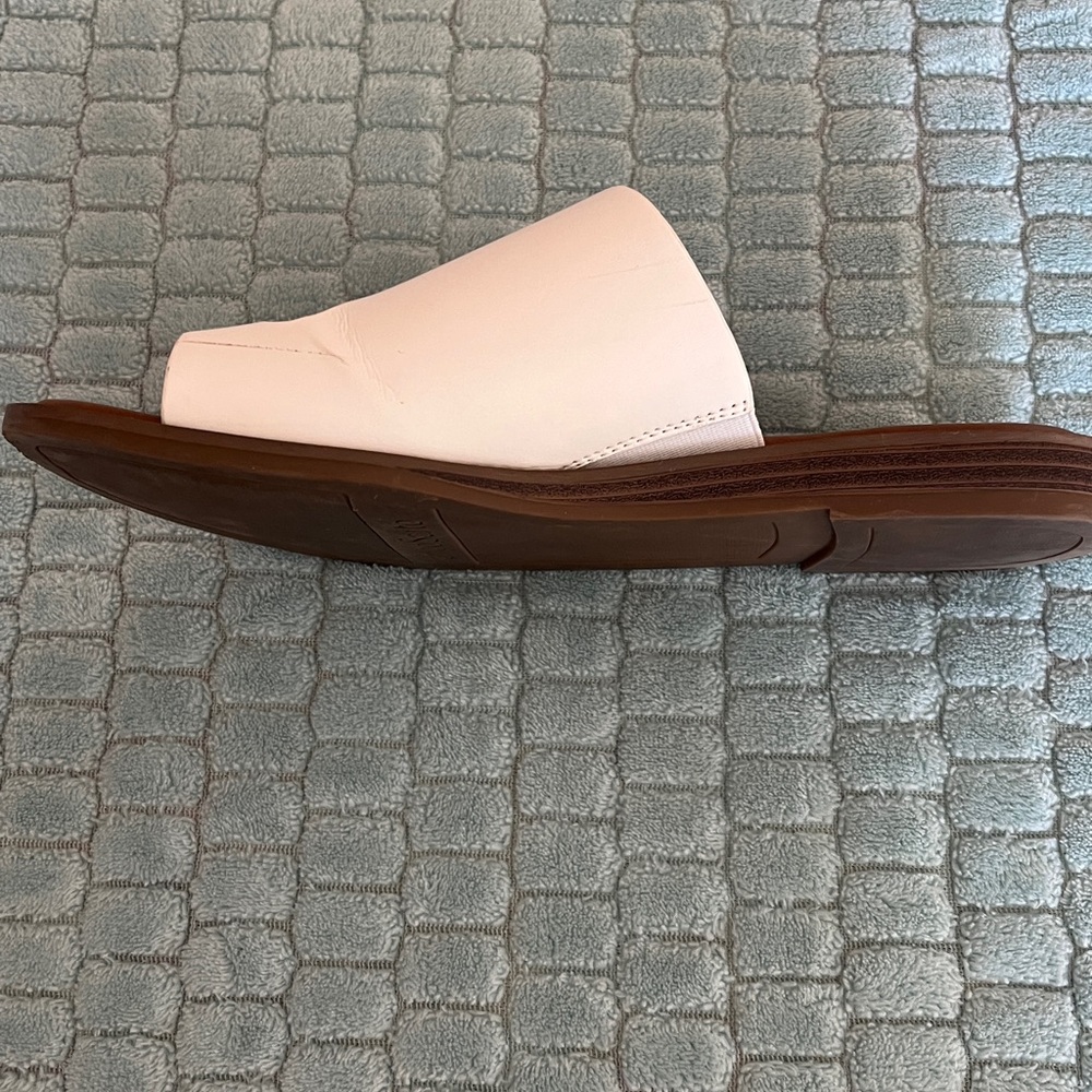 Franco Sarto White Slide Sandals - Picture 2 of 4